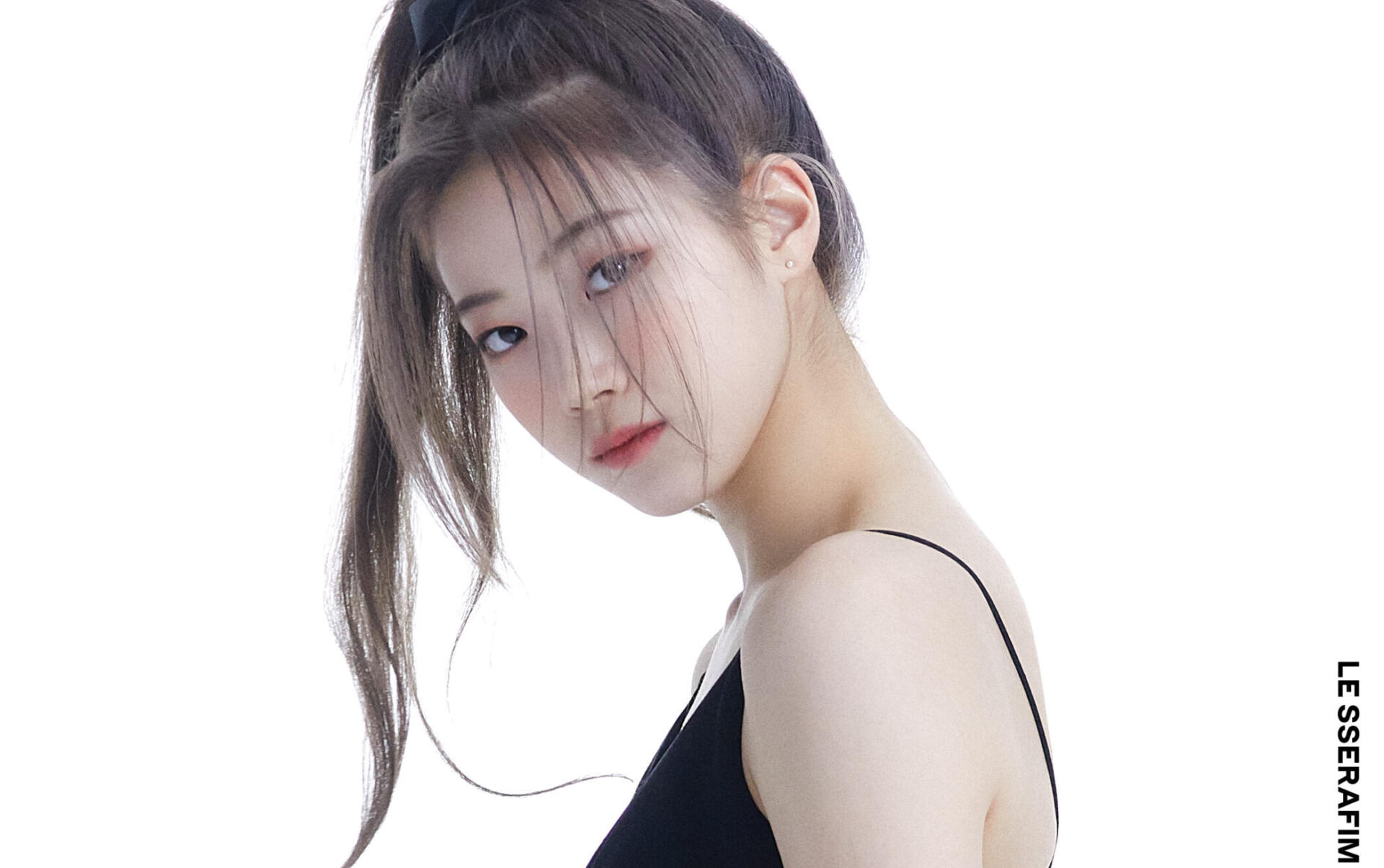 王道の韓国顔！ルセラフィム・カズハの経歴まとめ！オランダ留学も