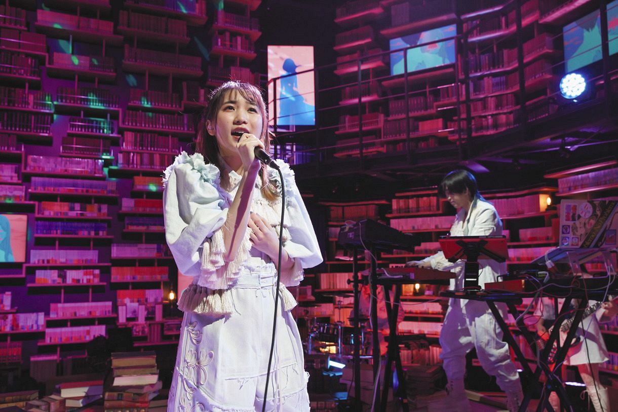 YOASOBIが紅白で口パクだと言われた理由は？気になる歌唱力は？